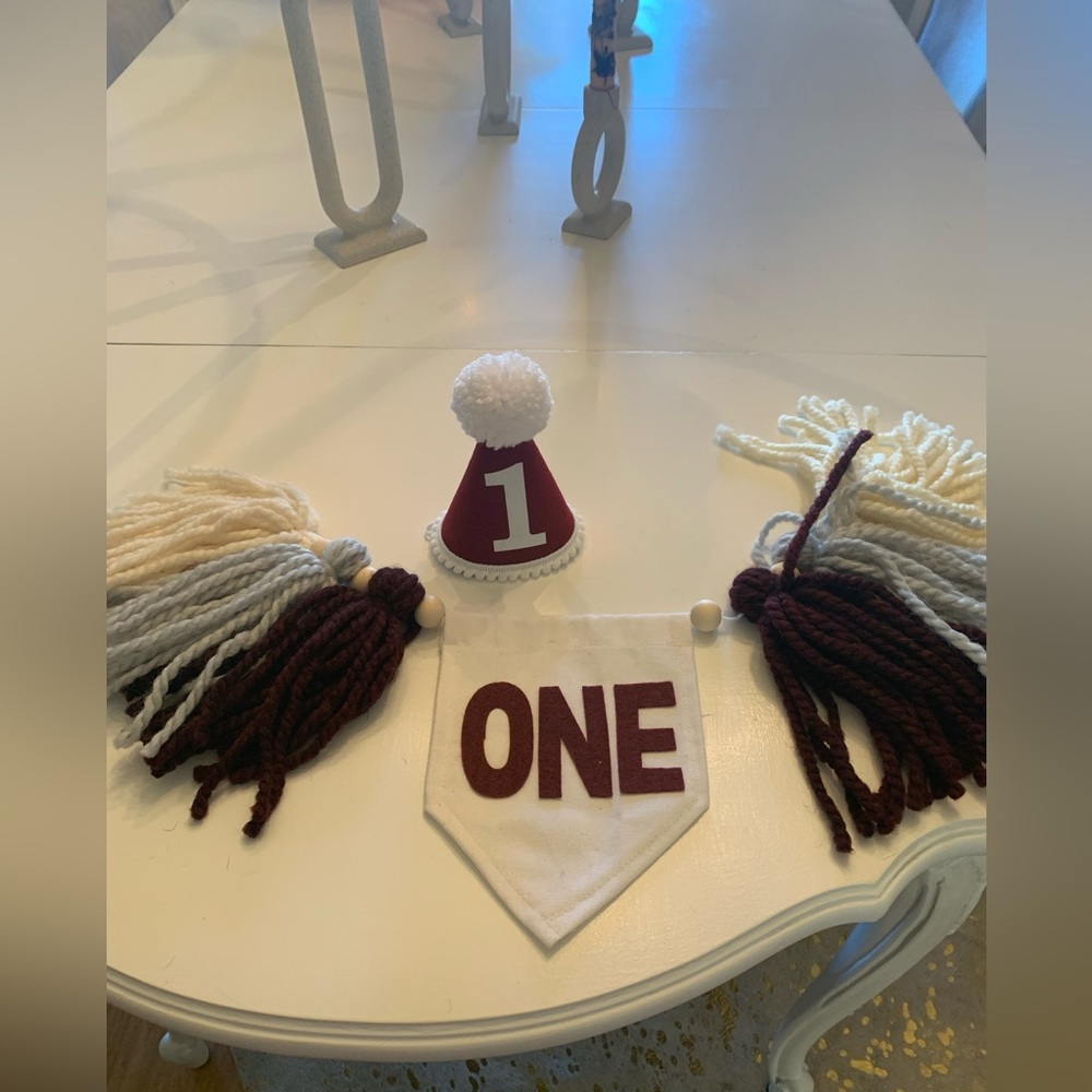 1st Birthday High chair banner and hat